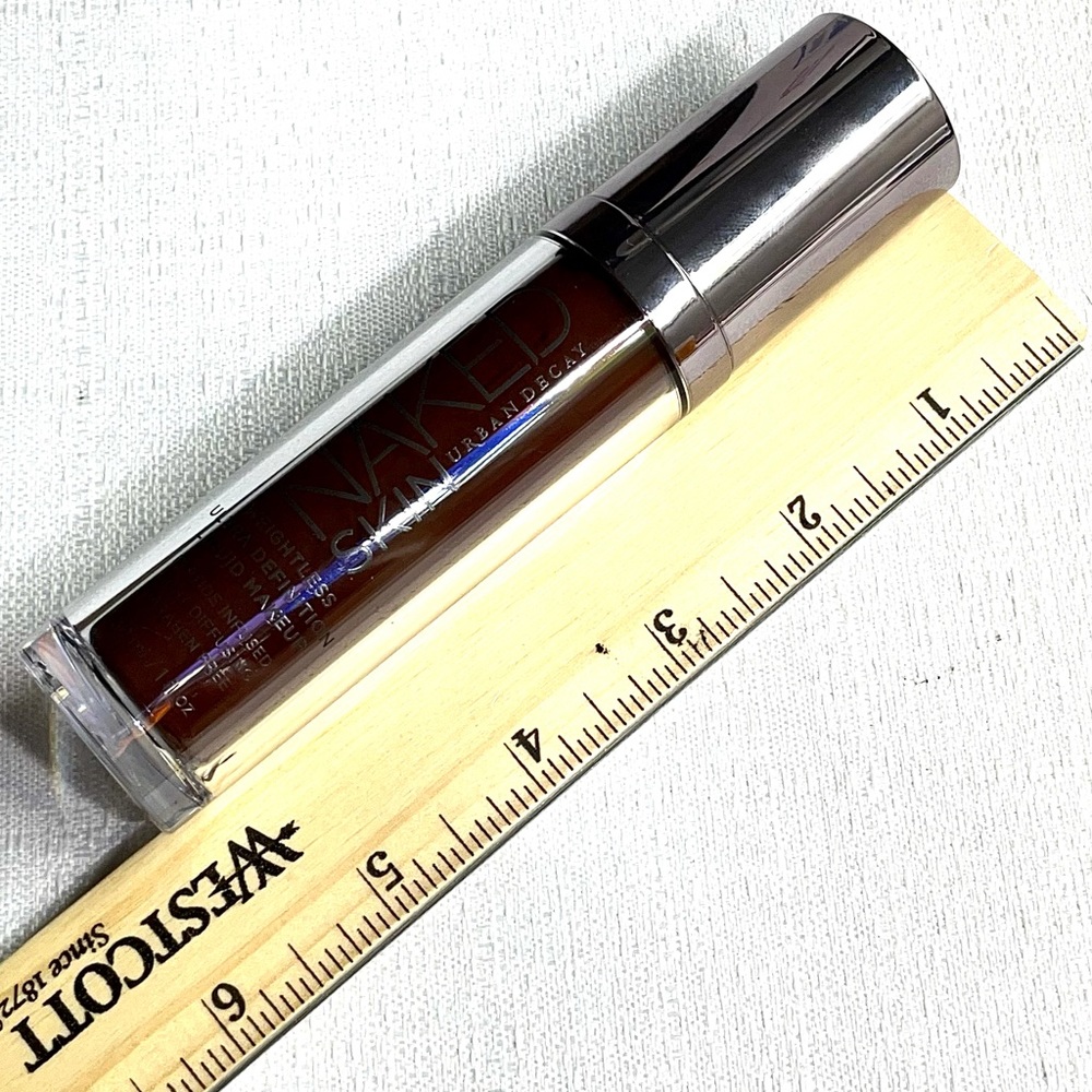 Naked Skin Urban Decay Weightless Liquid Makeup 13 - Picture 10 of 12